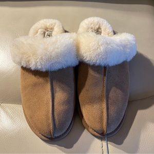Womens UGG slippers size 8